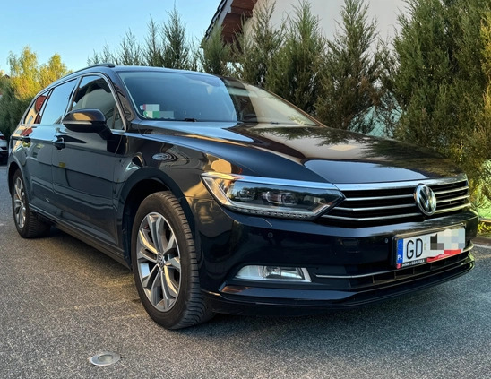 Volkswagen Passat cena 45000 przebieg: 247000, rok produkcji 2015 z Gdańsk małe 29